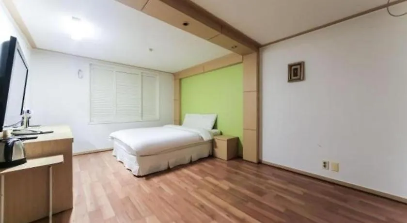 Hotel Orange Busan 2*,