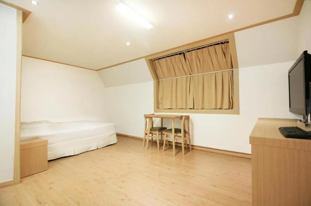 Hotel Orange Busan 2*,