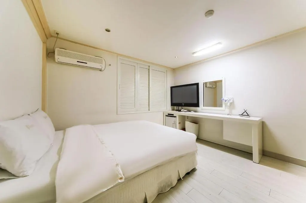 Hotel Orange Busan 2*,