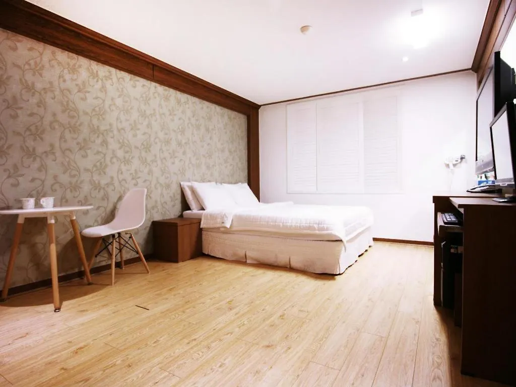 Hotel Orange 釜山 汽车旅馆